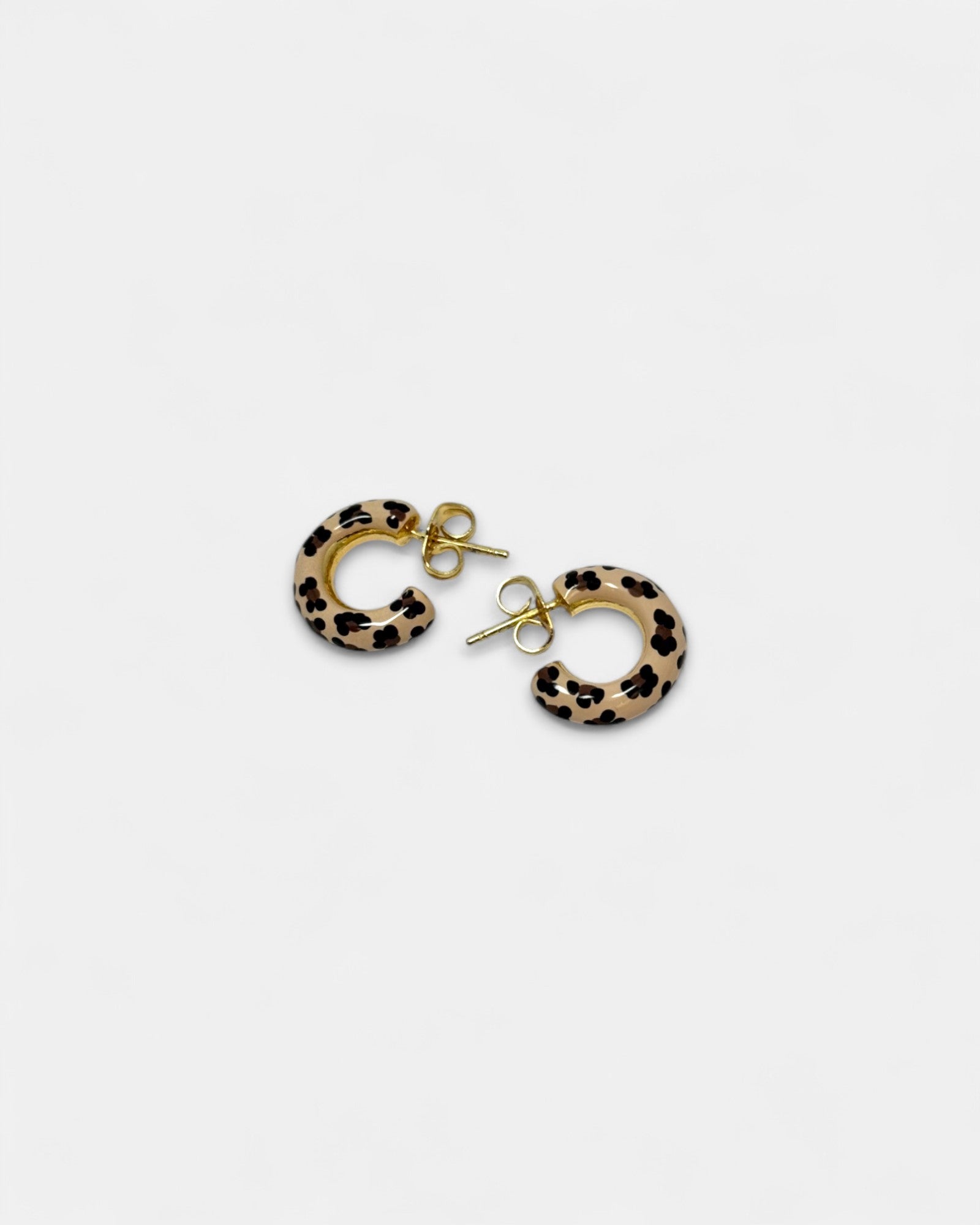 Orecchini cerchietti smalto animalier