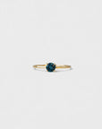 Anello in oro giallo con topazio blu London