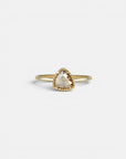 Yellow gold ring with champagne diamond and decorated bezel