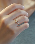 Yellow gold ring with champagne diamond and white diamonds