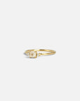 Anello in oro giallo con diamante ice e diamanti bianchi
