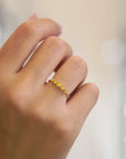 Yellow gold ring with five ice diamonds
