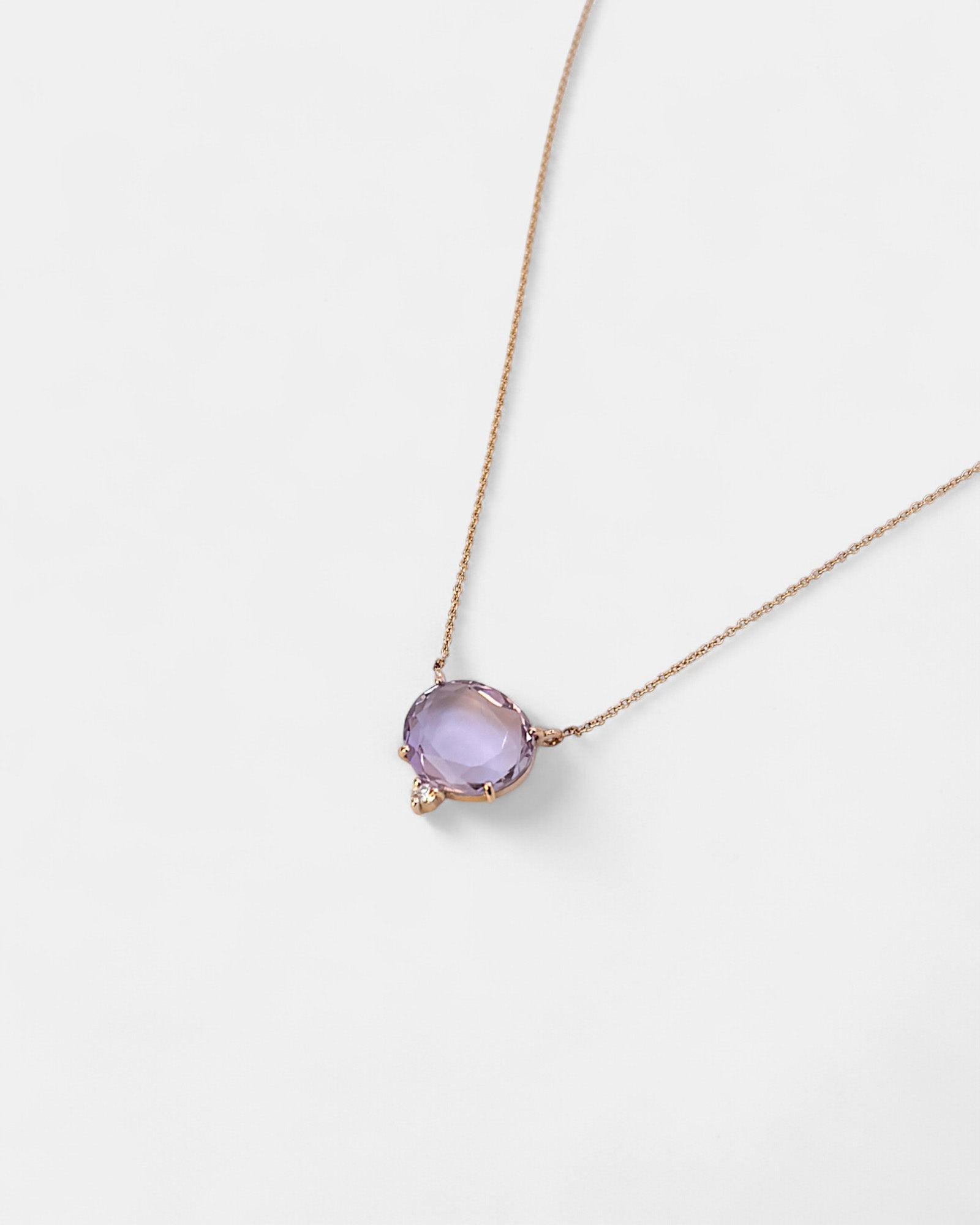 Collana in oro rosa con ametista e diamante bianco