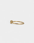 Yellow gold ring with champagne diamond and decorated bezel
