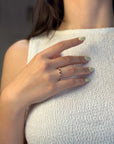 Anello in oro giallo con rodoliti e diamanti bianchi