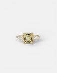 Anello in oro giallo con quarzo lemon e diamanti bianchi