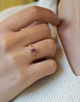 Yellow gold ring with rectangular amethyst and white diamonds
