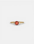 Anello in oro giallo con zaffiro arancio taglio rosetta e diamanti bianchi