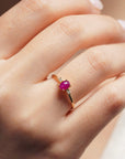 Yellow gold ring with rose-cut ruby ​​and white diamonds
