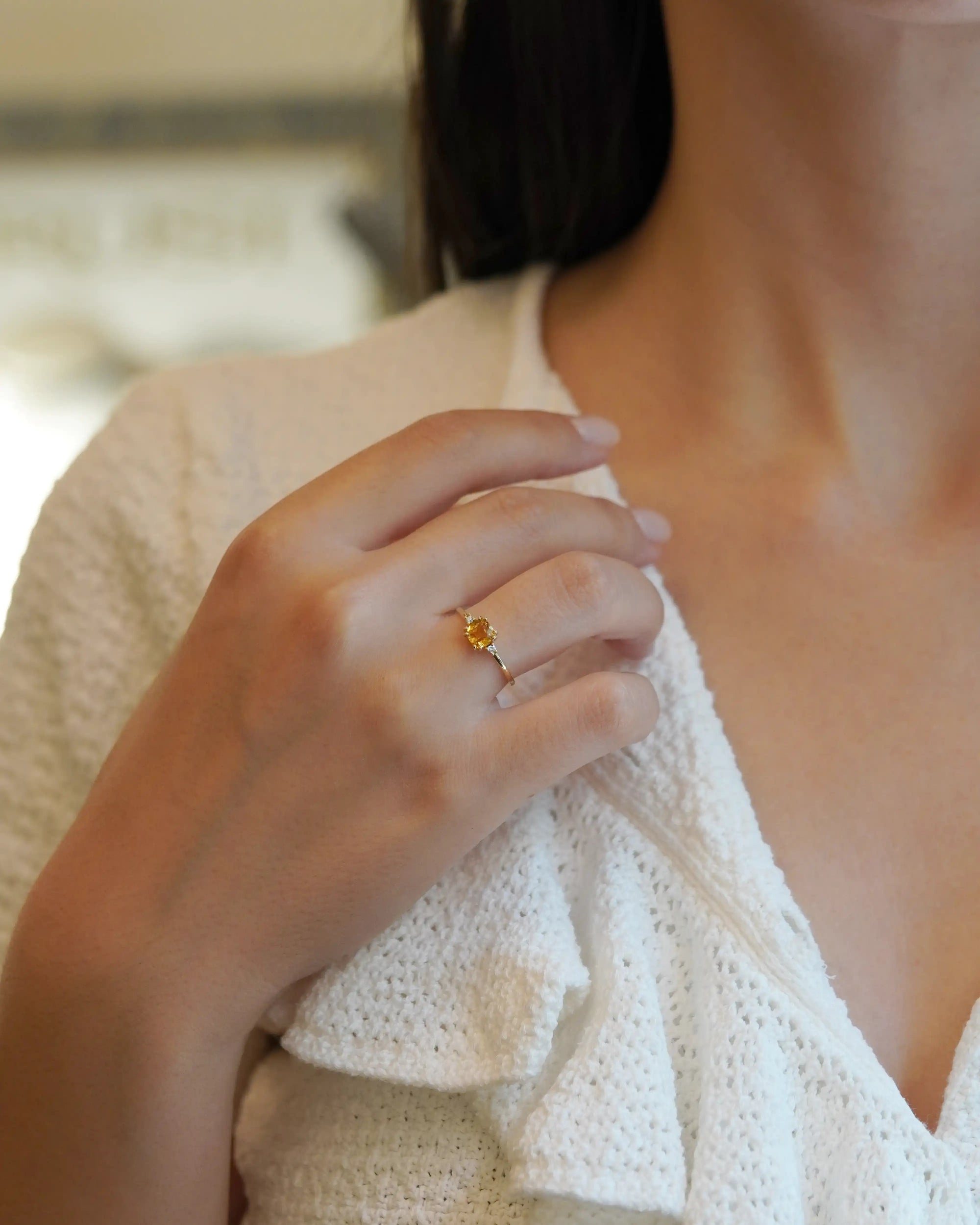 Yellow gold ring with square citrine and two white diamonds