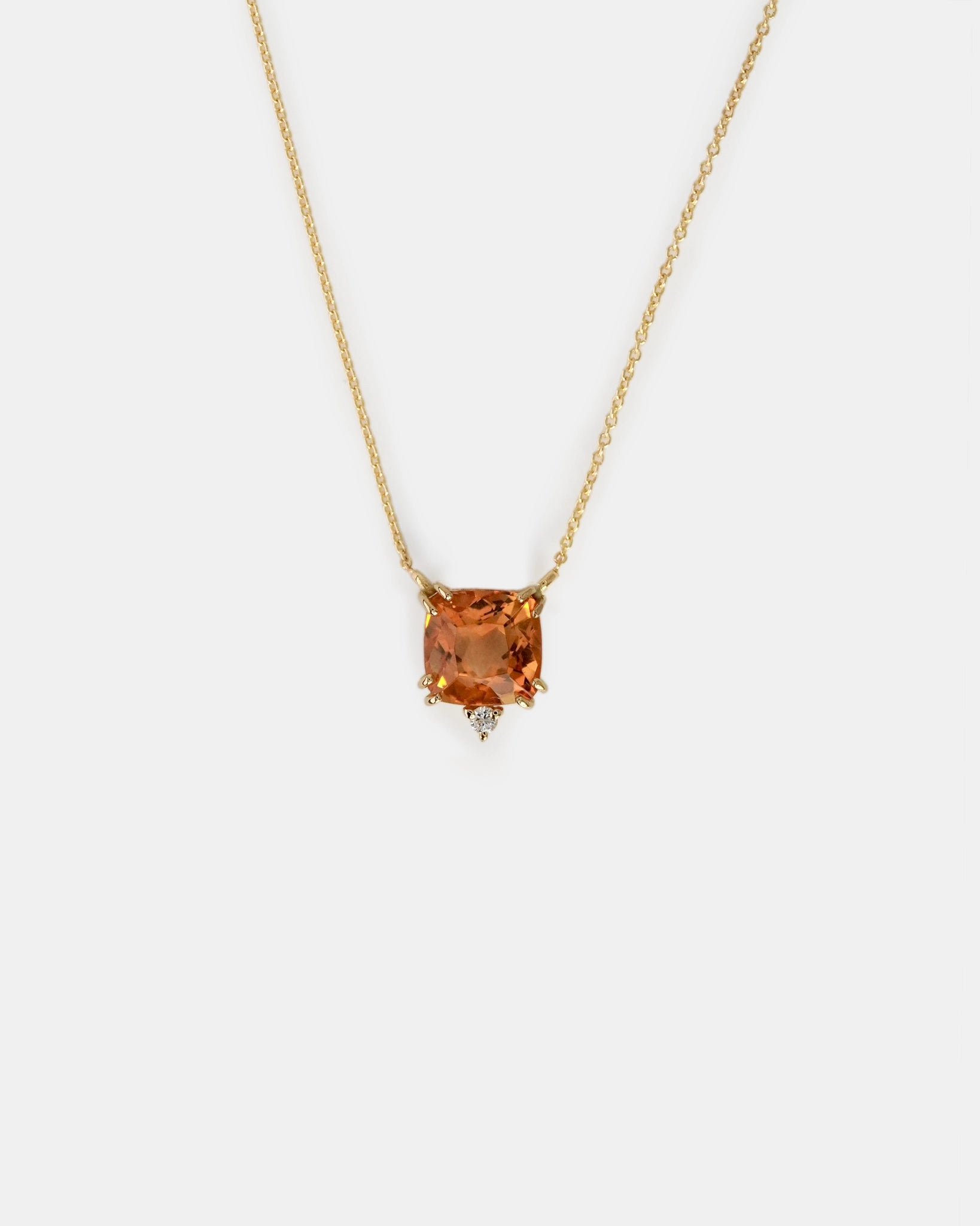 Collana in oro giallo con quarzo madera quadrato e diamante bianco