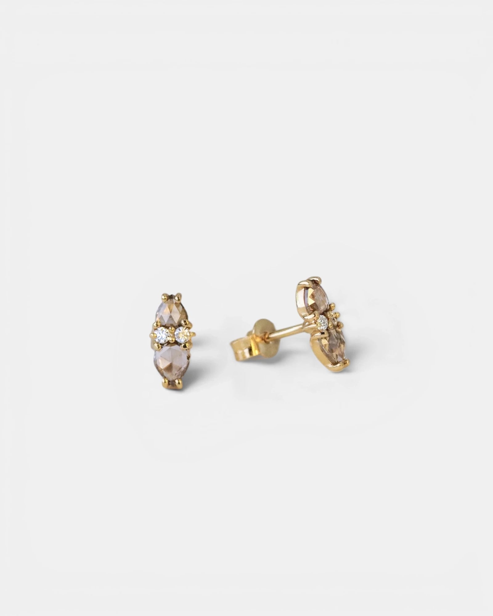 Yellow gold earrings with champagne diamonds and white diamonds