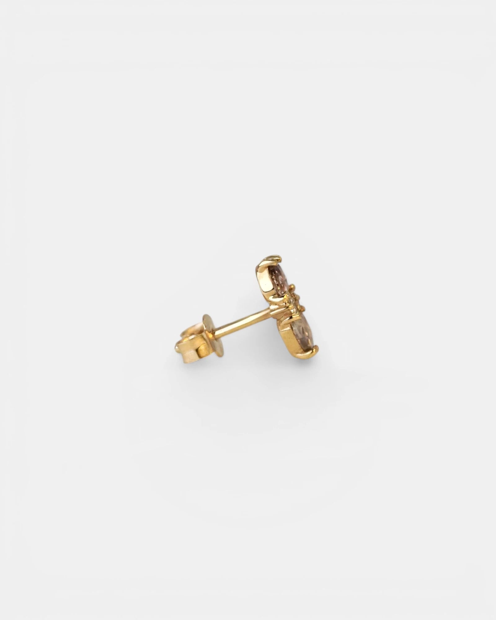 Yellow gold earrings with champagne diamonds and white diamonds