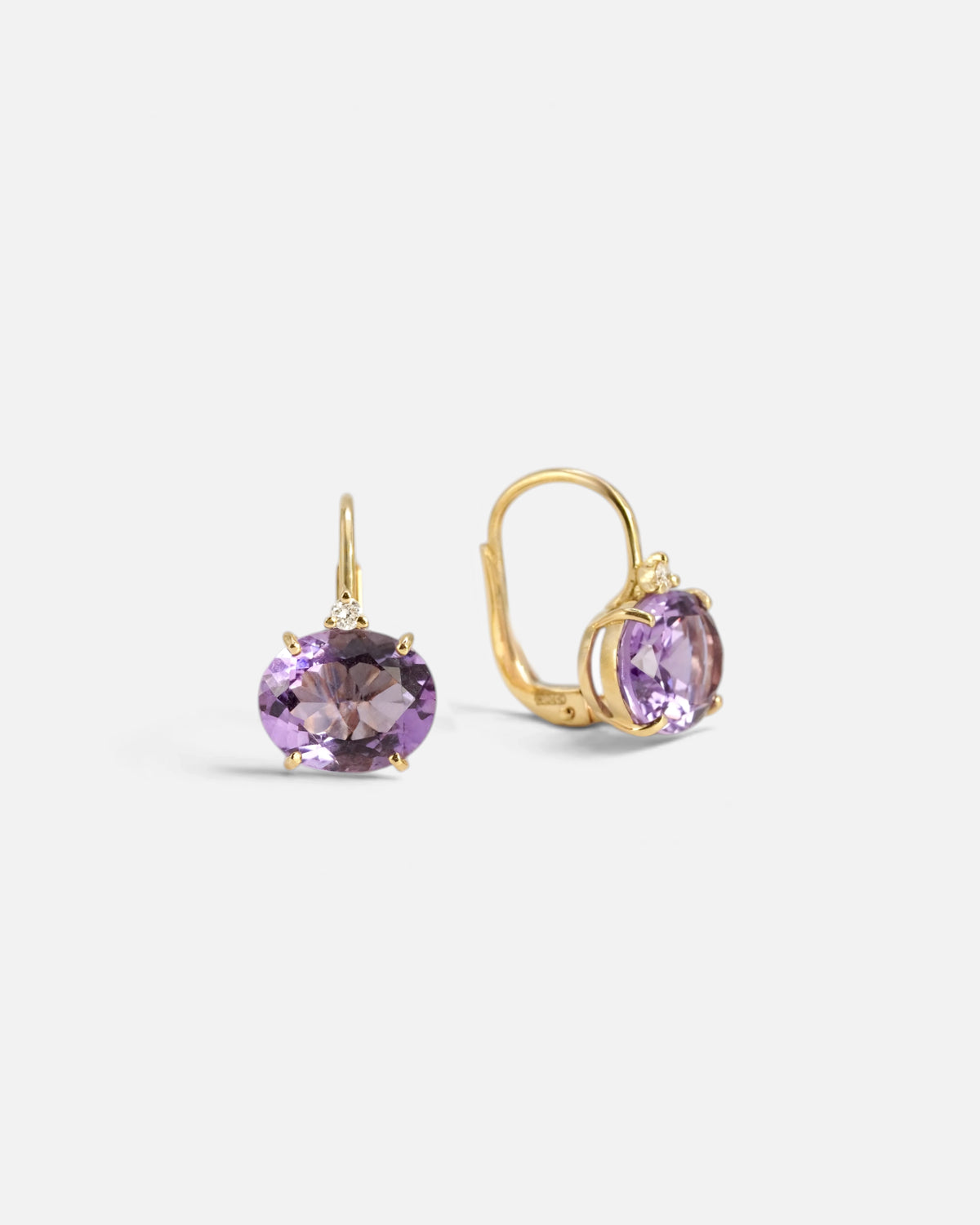 Yellow gold earrings with oval amethyst and white diamonds