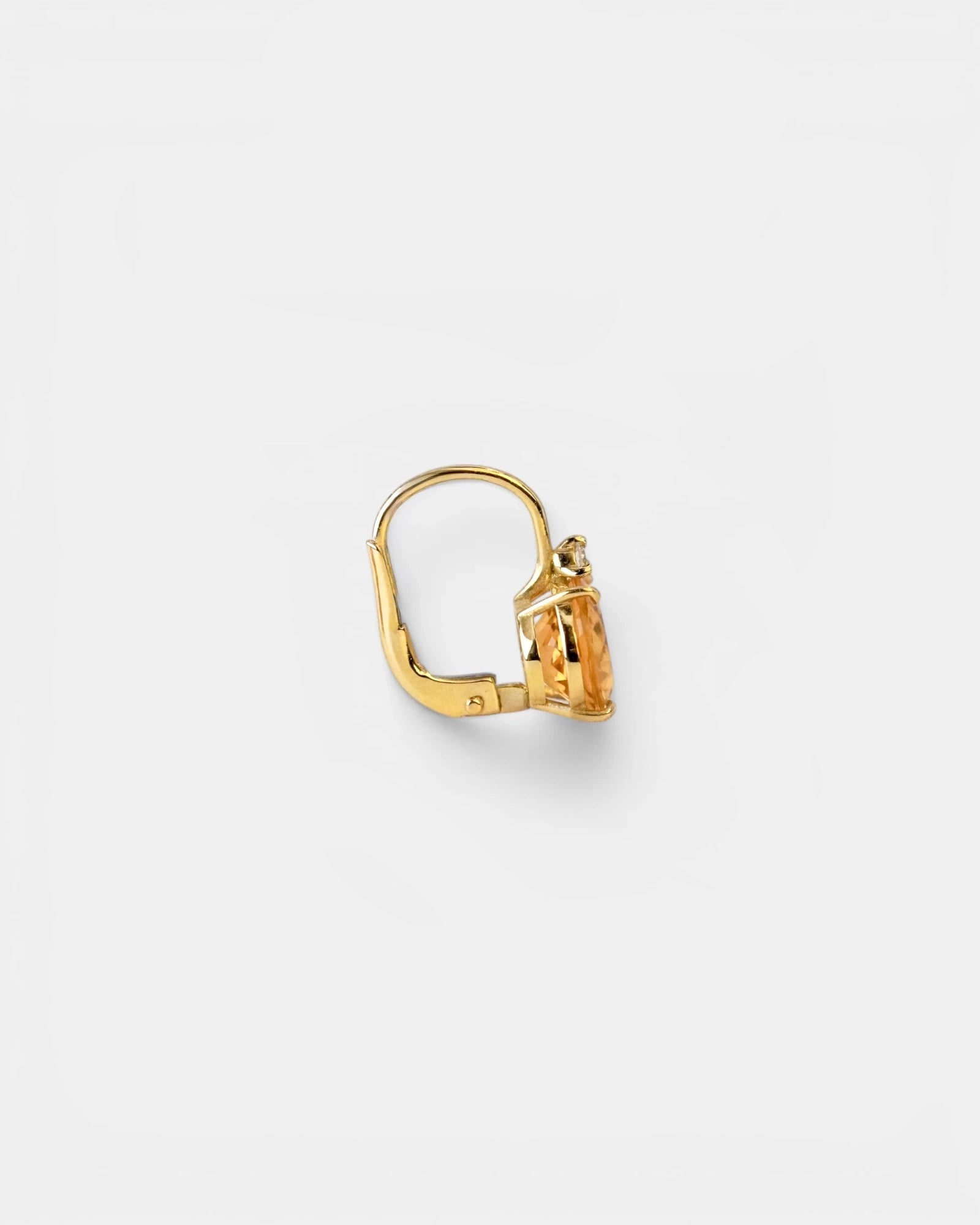 Orecchini in oro giallo con quarzo Madera ovale e diamanti bianchi