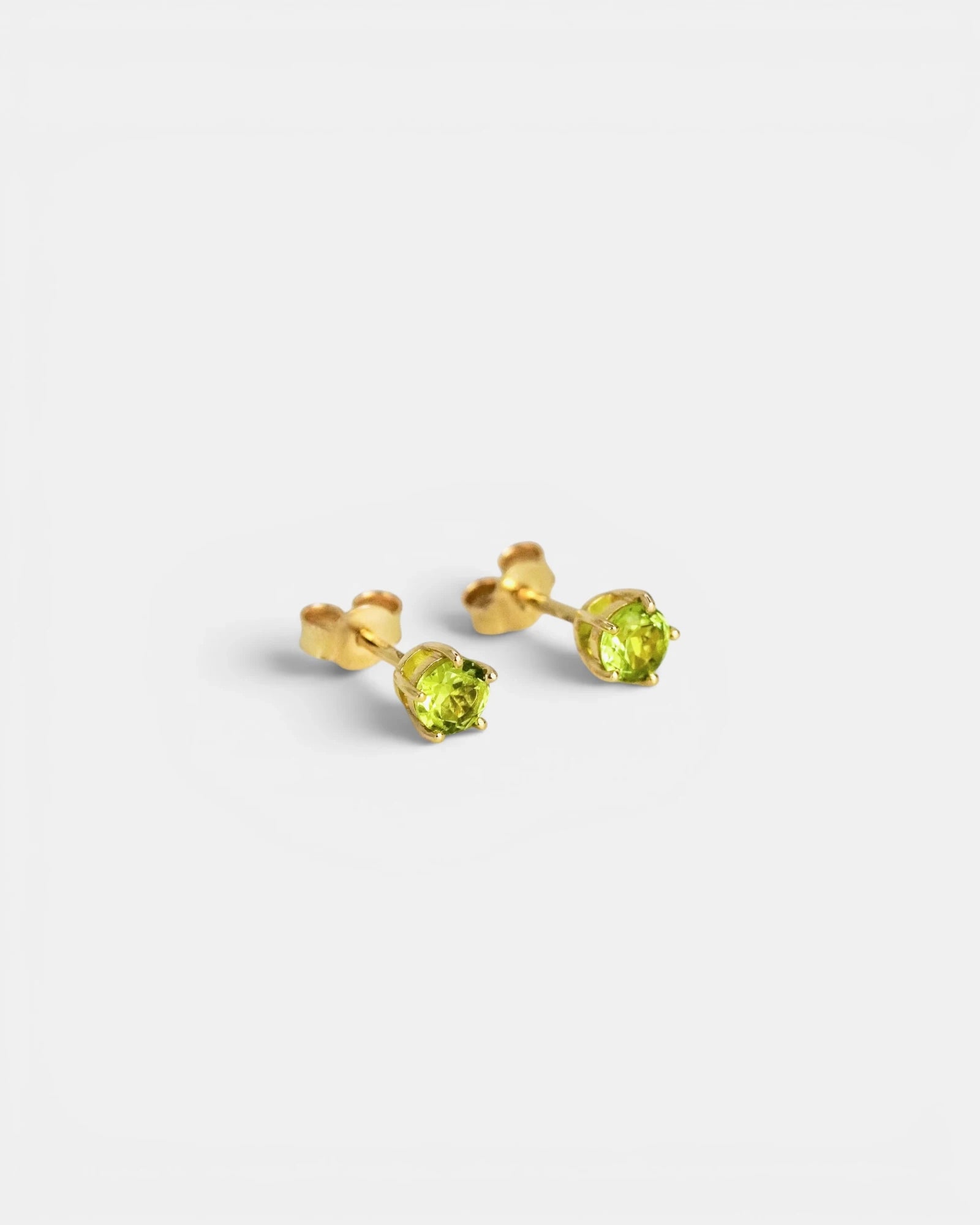 Orecchini punto luce colorati - Peridoto