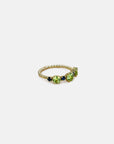 Anello in oro giallo con peridoto e zaffiri blu